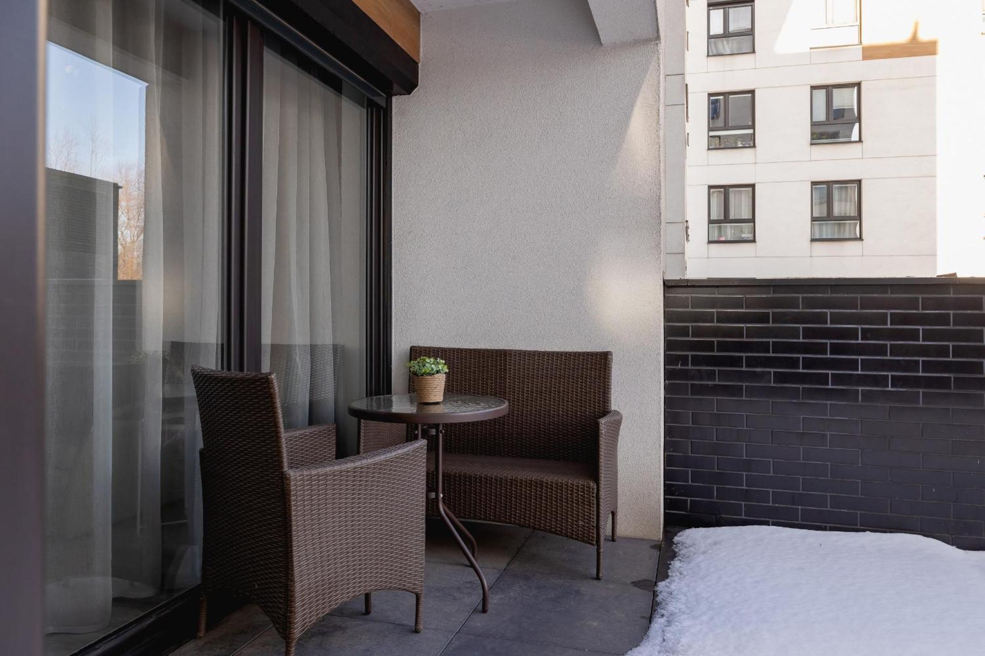 קרקוב Dabska Studio With Terrace & Parking By Noclegi Renters מראה חיצוני תמונה